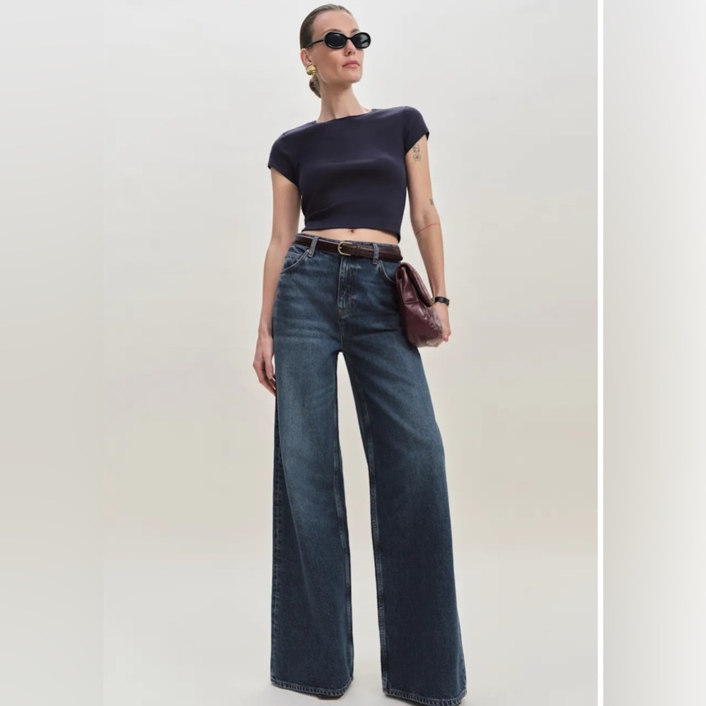 Reformation
Eden Mid Rise Wide Leg Jeans, Color: Ozark, Size: 26 NWT